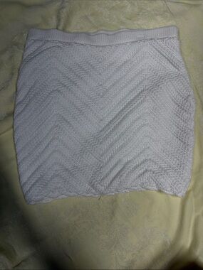 Hollister White Chevron Knit Pencil Skirt
